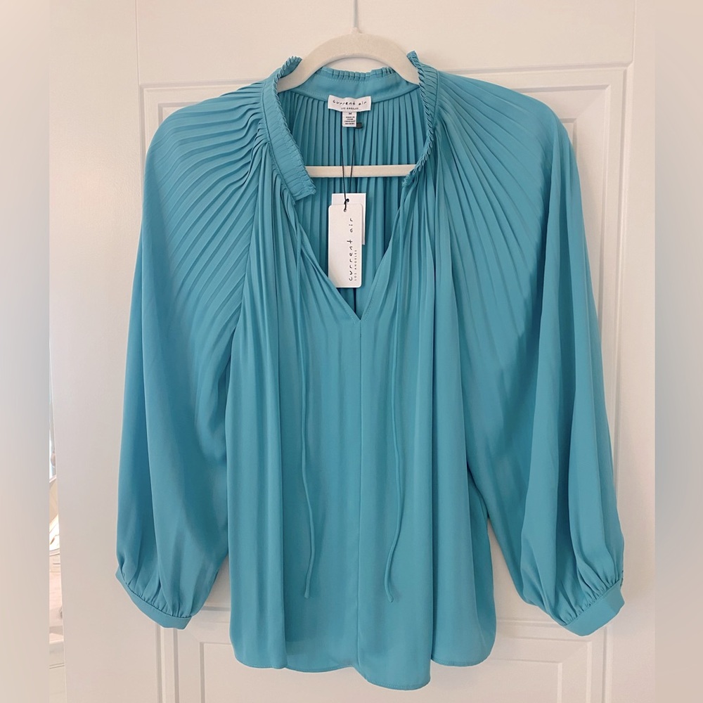 NEW Current Air Peasant Top